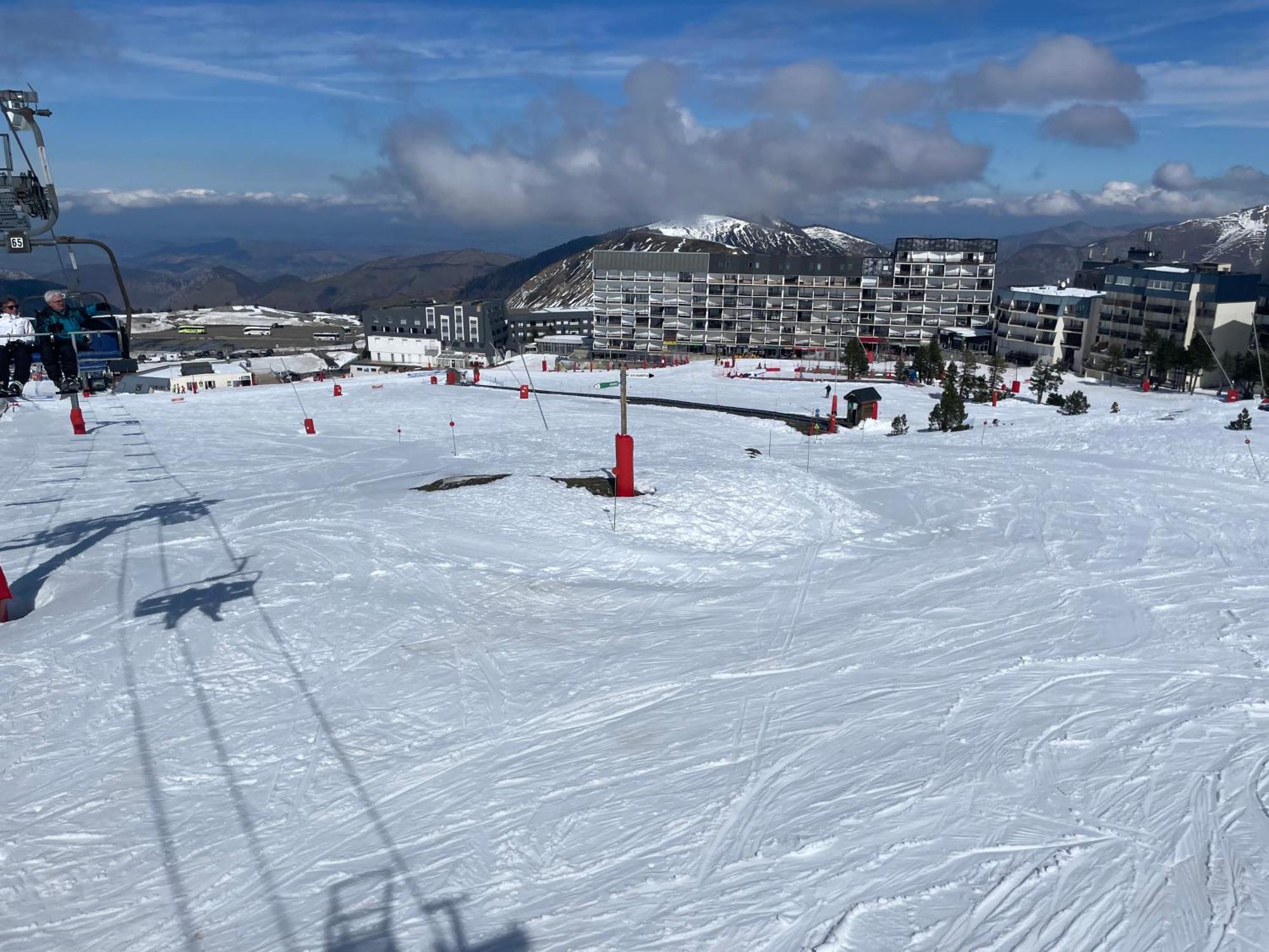 Au Coeur Des Montagnes ! Apartamento Arette Exterior foto
