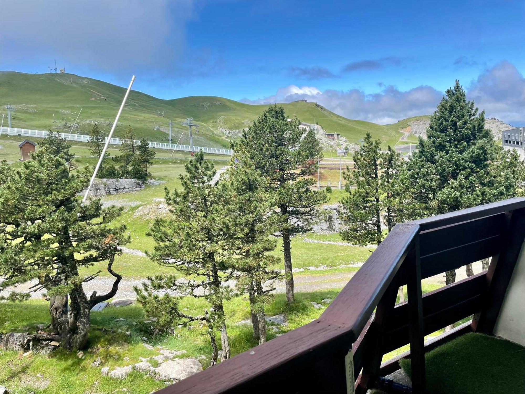 Au Coeur Des Montagnes ! Apartamento Arette Exterior foto